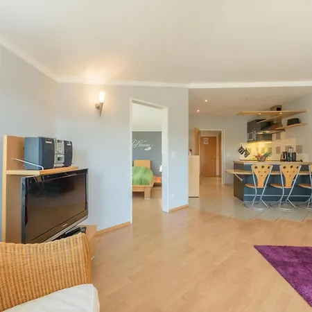 Alt-ahlbeck Apartment *